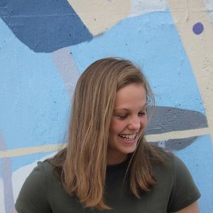 Meet your Posher, Avery